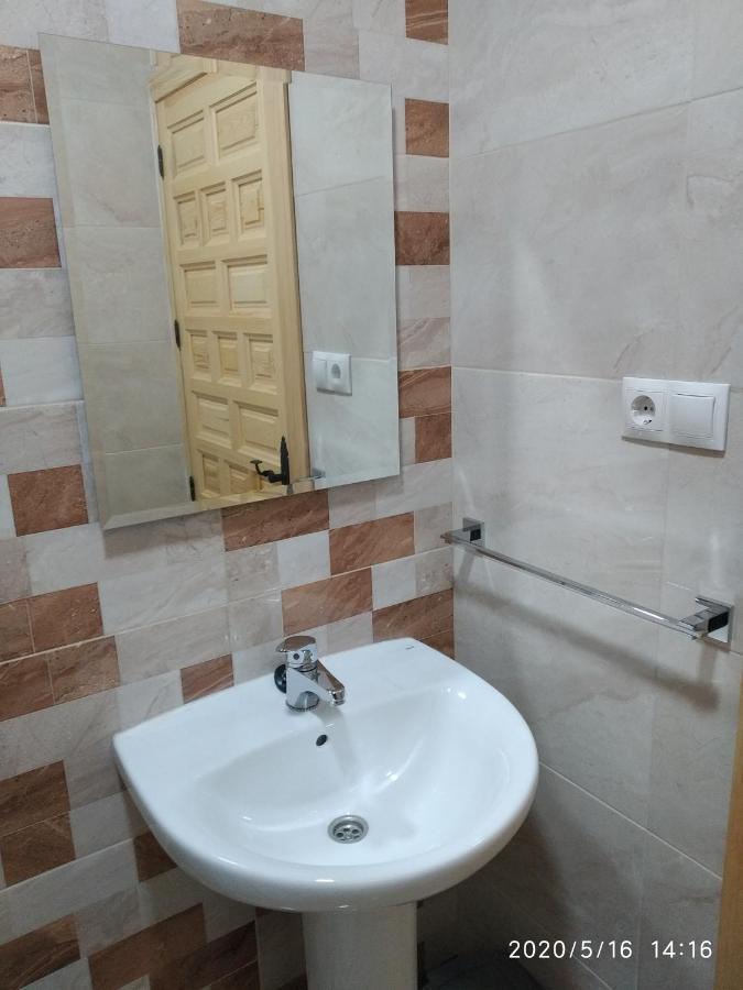 Casa Miguel Y Petra Villa Peal De Becerro Dış mekan fotoğraf